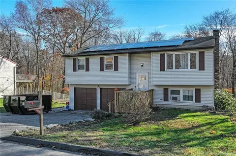 401 Heights Dr, Torrington, CT 06790