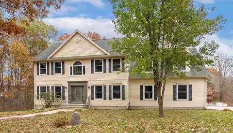 44 Pepperbush Dr, Hebron, CT 06231