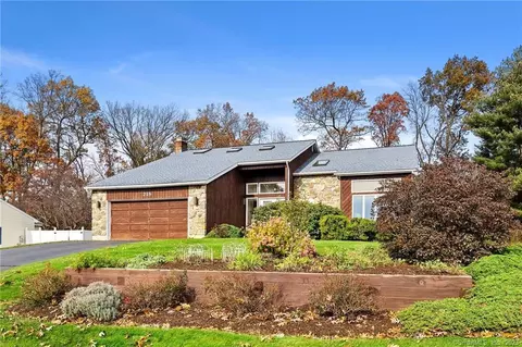 218 Lisa Dr, South Windsor, CT 06074