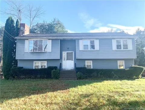 3 Madeley Ct, Plainville, CT 06062