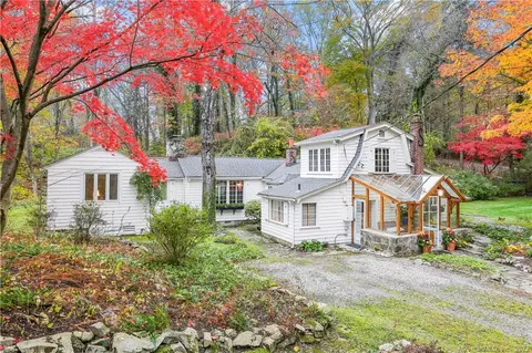 18 Lyons Plain Rd, Weston, CT 06883