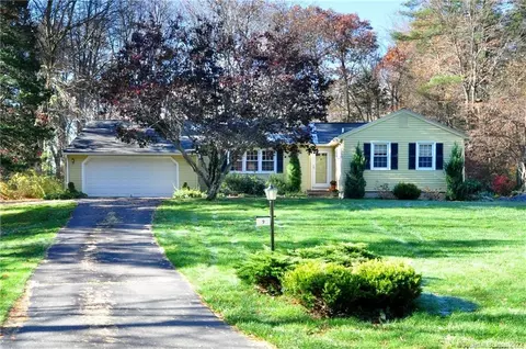 9 Pine Acres Dr, Canton, CT 06019