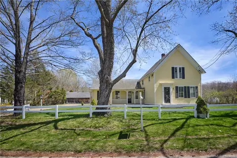 497 Joshuatown Rd, Lyme, CT 06371