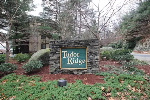 125 Warner Hill Rd #107, Stratford, CT 06614