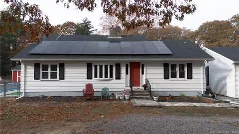 308 Liberty Hwy, Putnam, CT 06260
