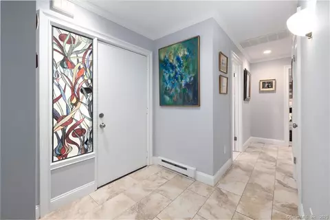 34 Heritage Cir #B, Southbury, CT 06488