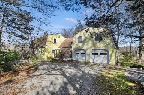 550 Clubhouse Rd, Lebanon, CT 06249