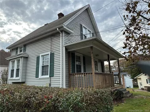 214 Kneen St, Shelton, CT 06484