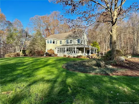 356 Woodland St, Glastonbury, CT 06073