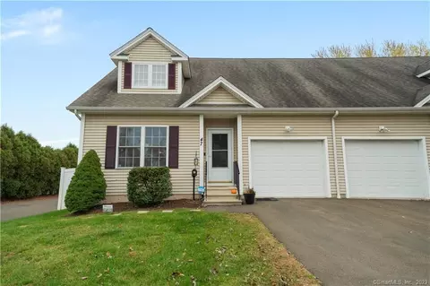 47 Church St #47, East Haven, CT 06512