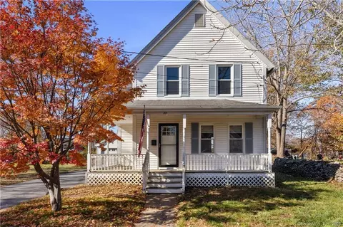 88 Fountain St, Norwich, CT 06360