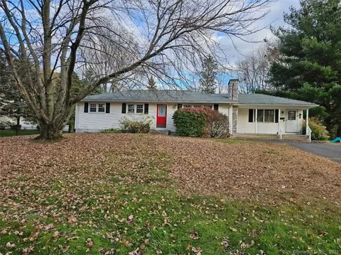 3 Belinda Ln, Enfield, CT 06082