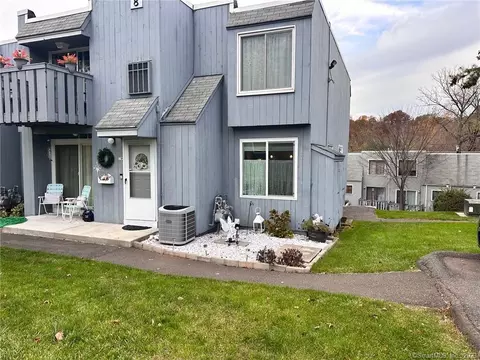 8 Birch Ln #G, East Haven, CT 06513