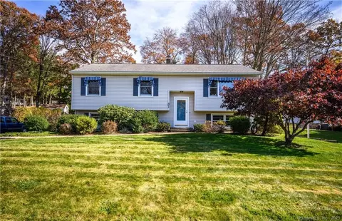 31 Wilkes Rd, Danbury, CT 06811