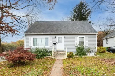 88 Lydia St, Waterbury, CT 06705