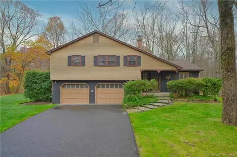 39 Pepperbush Way, Windsor, CT 06095