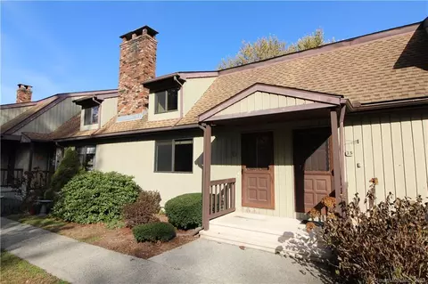 33 Sherman Ln, Hamden, CT 06514
