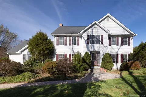 106 Maple Tree Hill Rd, Southbury, CT 06488