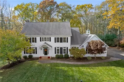 12 Carol Dr, Essex, CT 06442