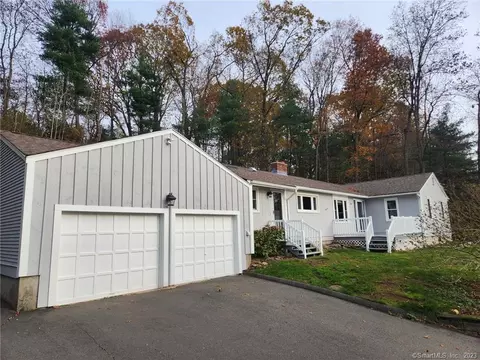 48 Hickory Hill Dr, Somers, CT 06071