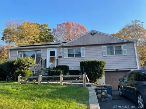 192 Beatrice Dr, West Haven, CT 06516