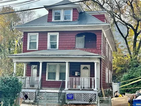347 Willow St, Waterbury, CT 06710