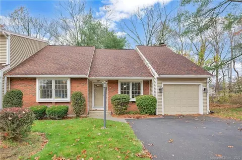 13 The Mdws #13, Enfield, CT 06082