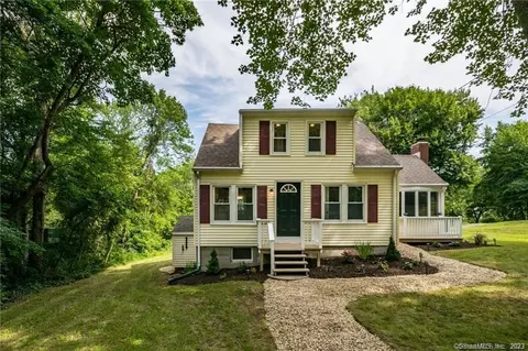293 Taylor St, Vernon, CT 06066