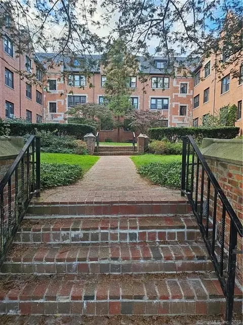 108 Livingston St #B-3, New Haven, CT 06511
