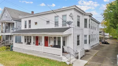 111 Helen St, Hamden, CT 06518