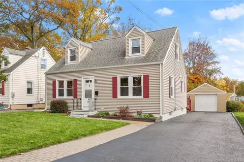 23 Victory Ct, Norwalk, CT 06855