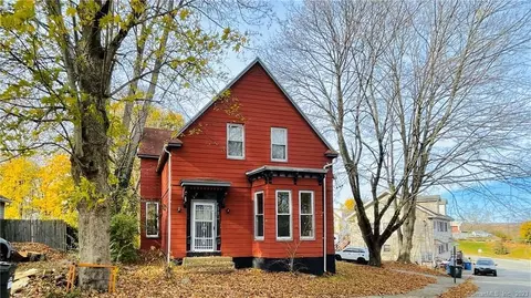 69 Summit St, Norwich, CT 06360