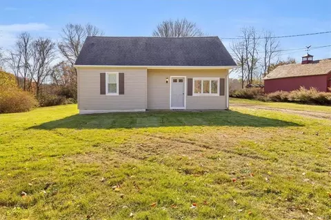 43 Lane St, Shelton, CT 06484