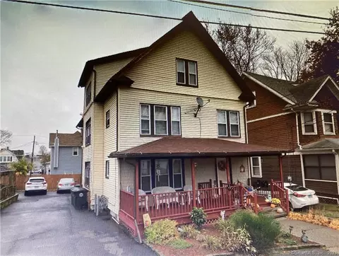 10 Ellis St, Milford, CT 06460