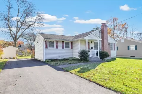 202 Somerset St, West Hartford, CT 06110
