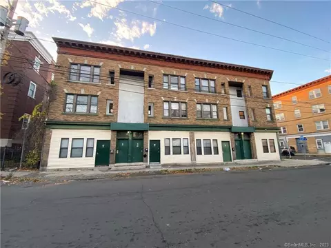 1071 Pembroke St, Bridgeport, CT 06608