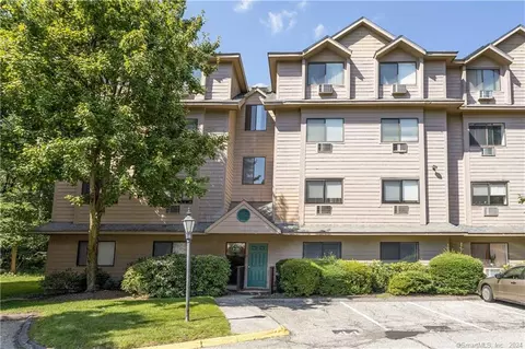 97 Richards Ave #D4, Norwalk, CT 06854
