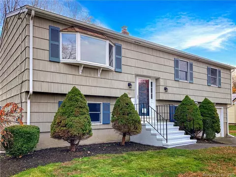 285 Rock Ln, Milford, CT 06460