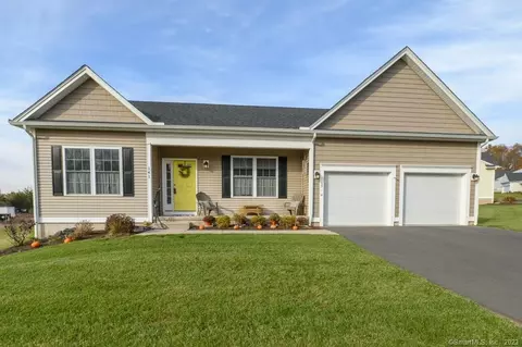 90 Apple Gate Gate #141, Southington, CT 06489