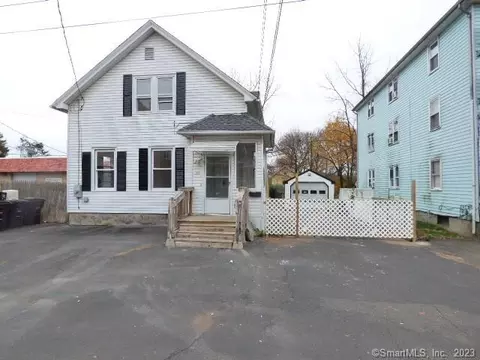 34 Wakefield Ct, New Britain, CT 06053