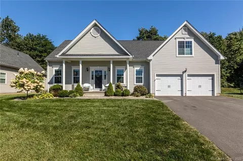 39 Steeple View Dr #39, Ellington, CT 06029