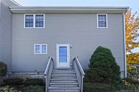 214 Alps Rd #18, Branford, CT 06405