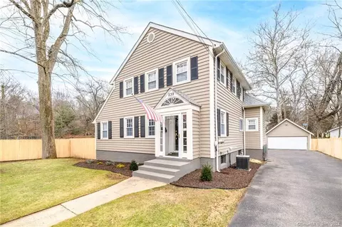 239 Cold Spring Rd, Stamford, CT 06905