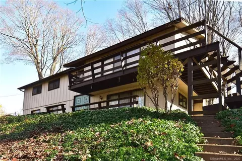 165 Center Rd, Vernon, CT 06066