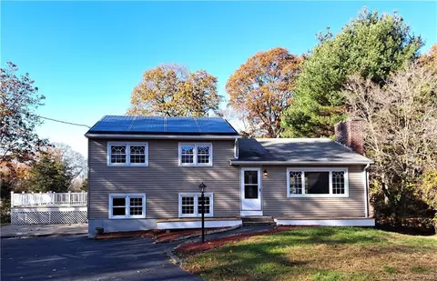 39 Barry Dr, Ledyard, CT 06335
