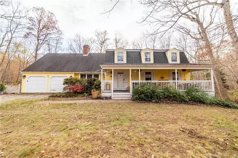 43 Colonial Rd, Madison, CT 06443