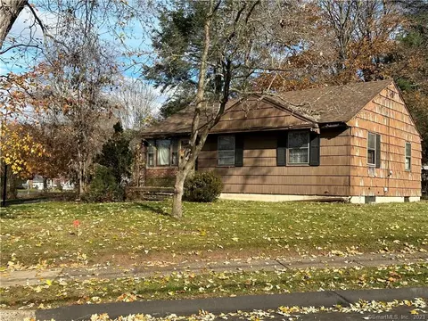 27 Parkview Dr, Southington, CT 06479