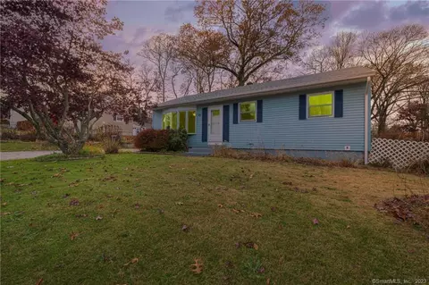23 Wilmot Ave, Norwich, CT 06360