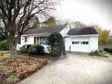 9 Rock Ave, Killingly, CT 06239