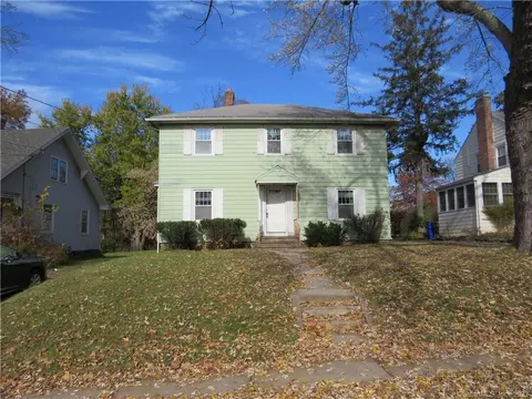 458 Park Rd, West Hartford, CT 06119